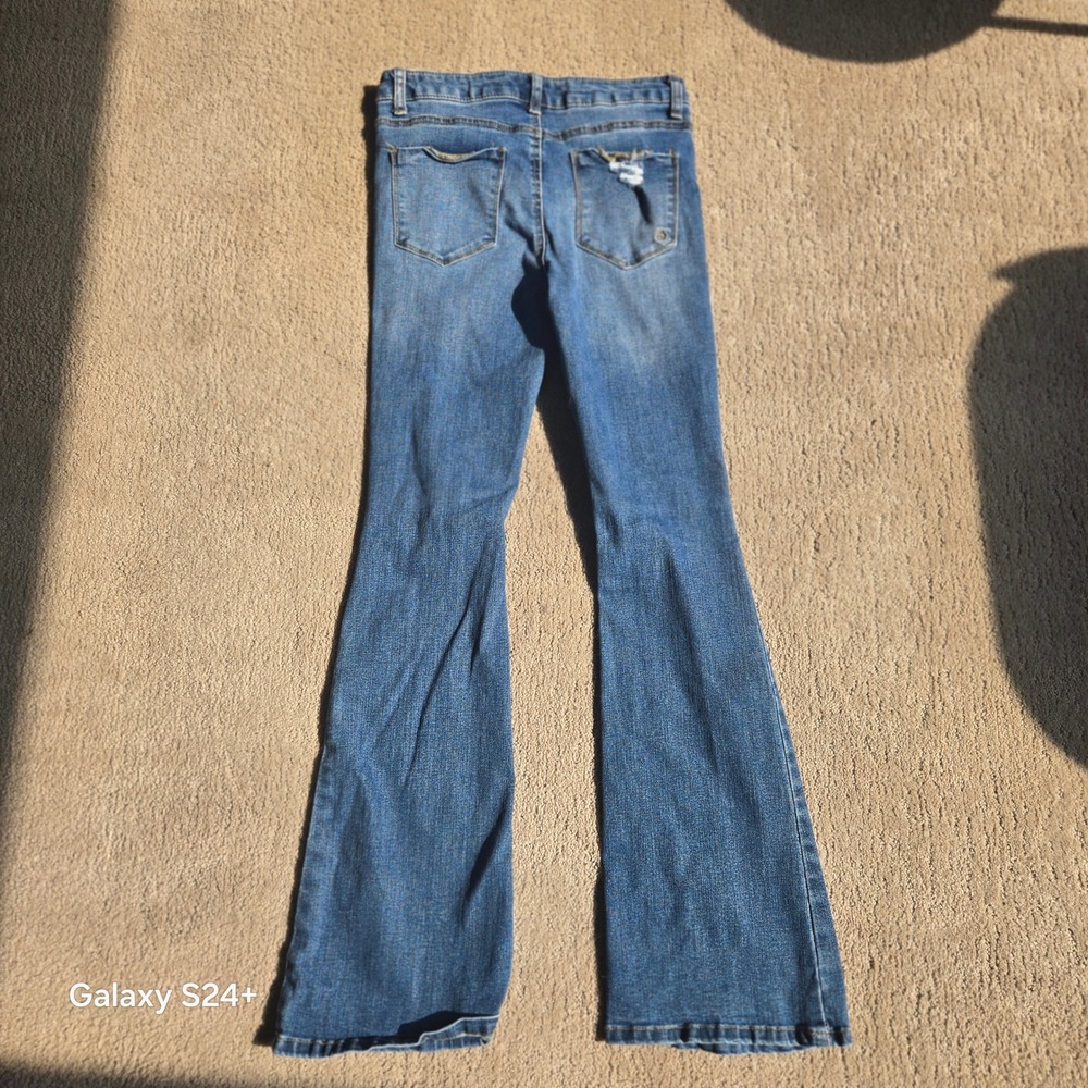 Indigo Rein Womens Distressed Flare Jeans Blue Medium Wash Shredded Knee Size 7 - Picture 2 of 6